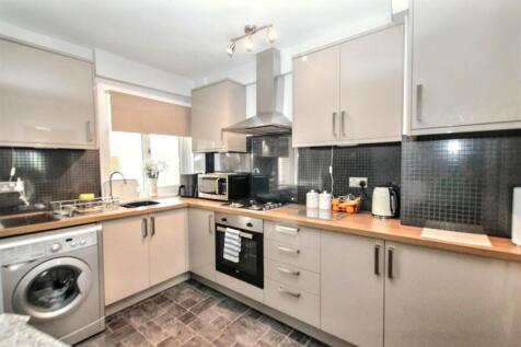 7- Kitchen.jpg