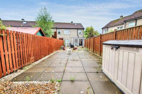 17- Rear Garden.jpg