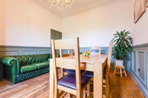 11- Dining Room.jpg