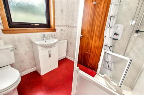 12- Shower Room.jpg