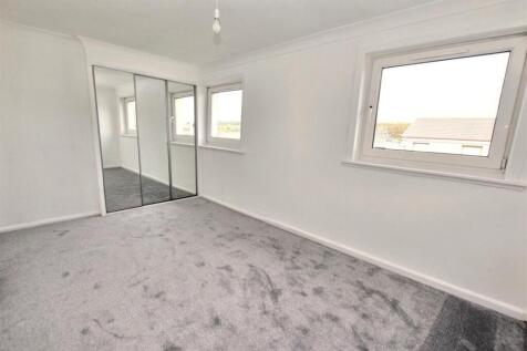 8- Bedroom One.jpg