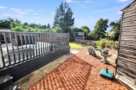 16- Rear Garden.jpg