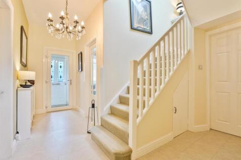 3 - Hallway.jpg
