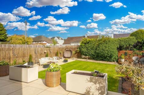 29- Rear Garden.jpg