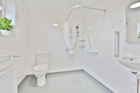 17- Wet Room.jpg