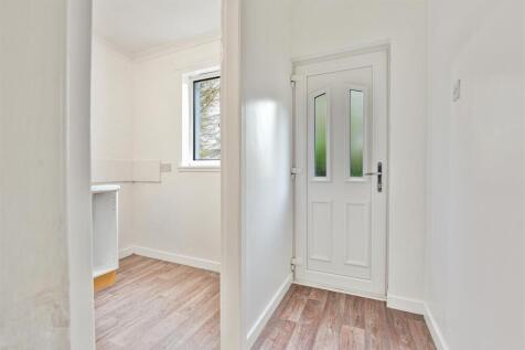 11- Rear Vestibule.jpg