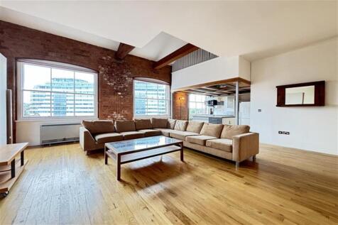Kitchen/Living/Dinin