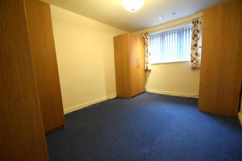 Bedroom 1.JPG