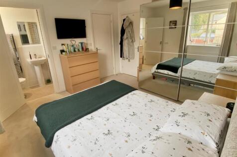 Master Bedroom 3.jpg