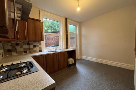 KITCHEN 1.jpg