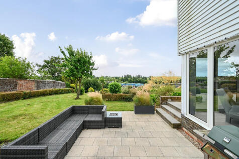 Garden house tn31...
