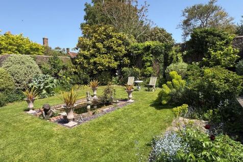 garden 1 2025