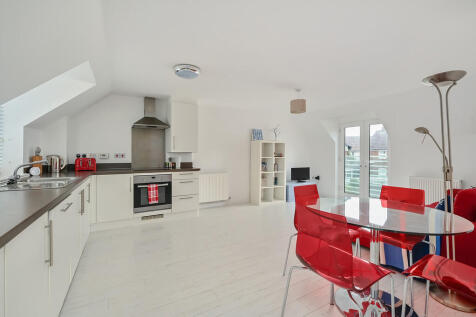 16 baker way tn31...