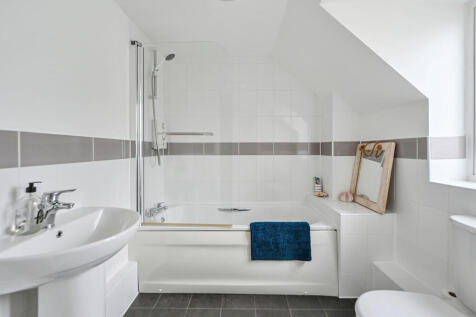 16 baker way tn31...