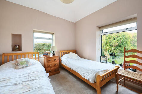 Mons cottage - id...