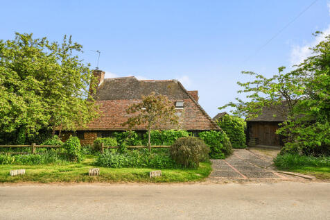 THE COTTAGE - HOG...