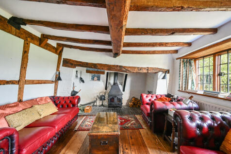 THE COTTAGE - HOG...