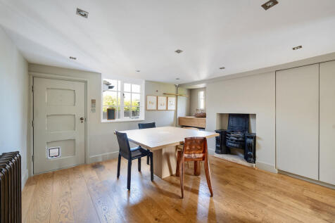 Mulberry Cottage ...