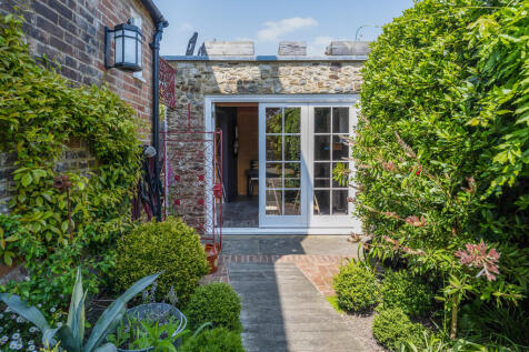 Mulberry Cottage ...