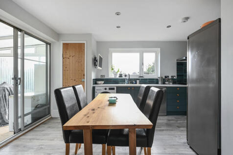 BARNETTS RIDGE - ...