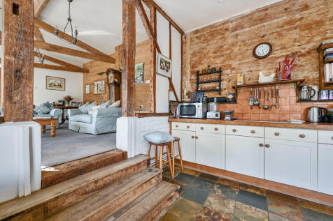 YEW TREE BARN - T...