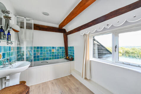 YEW TREE BARN - T...