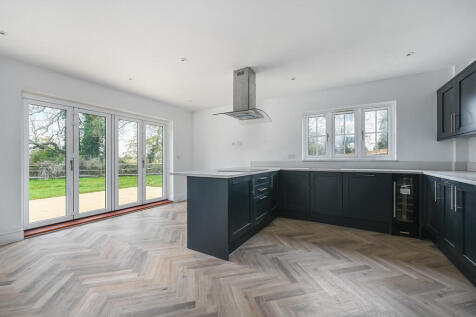 ROWAN LODGE - TN2...