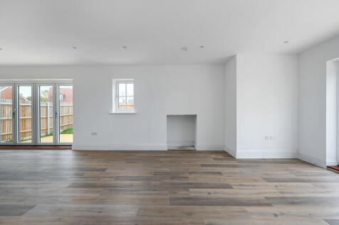 ROWAN LODGE - TN2...