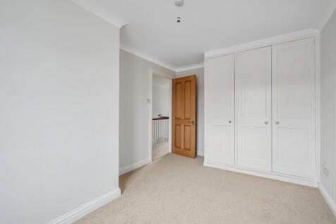 8 REGENTS SQUARE ...