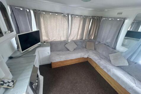 Lounge 3