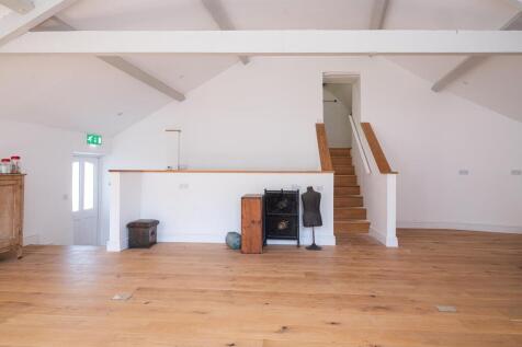 Upper Floor of Shop