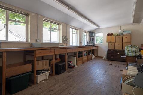 Studio above worksho