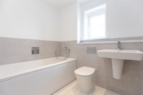 Main bathroom