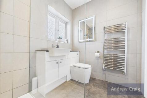Family Shower Room