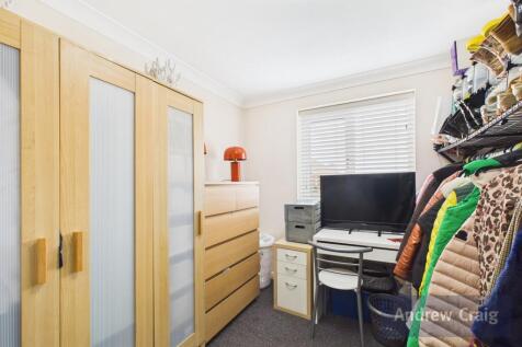 Rear Bedroom