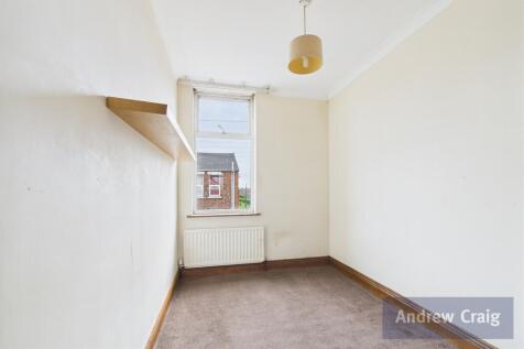 Rear Bedroom