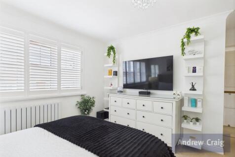 Rear Bedroom