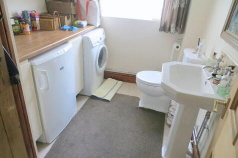 Cloak room/utility