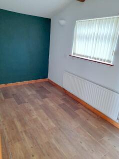Snug/Bedroom 1