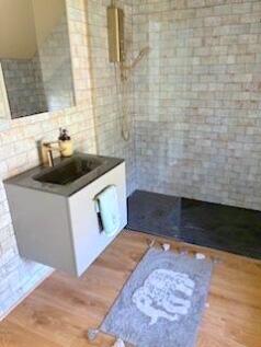 Ensuite Shower Room