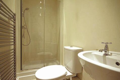 Bathroom.JPG