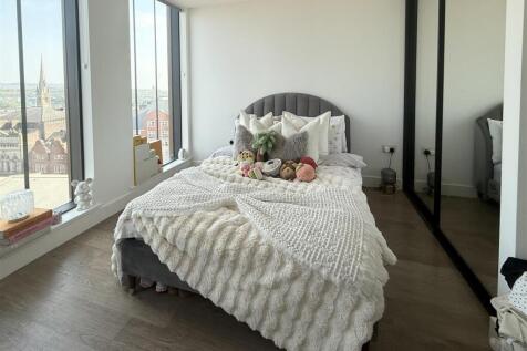 bed 1.jpg