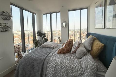 bed 2.jpg