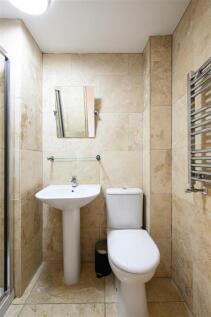 20250824 S&amp;B 7 Queens Terrace bathroom 3-1.jpg