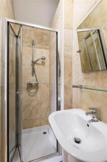 20250824 S&amp;B 7 Queens Terrace ensuite 1-1.jpg