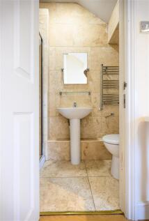 20250824 S&amp;B 7 Queens Terrace ensuite 1-2.jpg