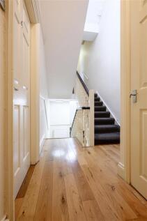 20250824 S&amp;B 7 Queens Terrace hallway-1.jpg