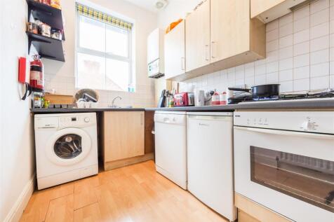 14A Mistletoe rd - hi-2.jpg