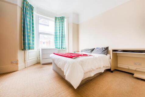 45 Tavistock Rd - hi-3.jpg