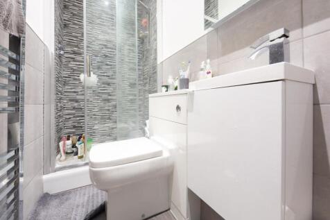 19 Wolseley Garden-3.jpg